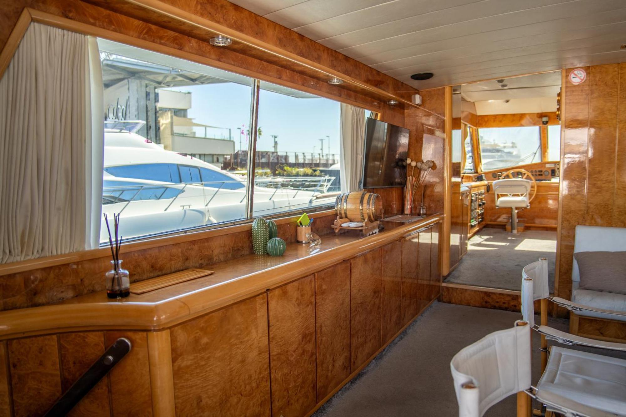 ホテル Boat Aloha サン・アドリア・デ・ベソス エクステリア 写真