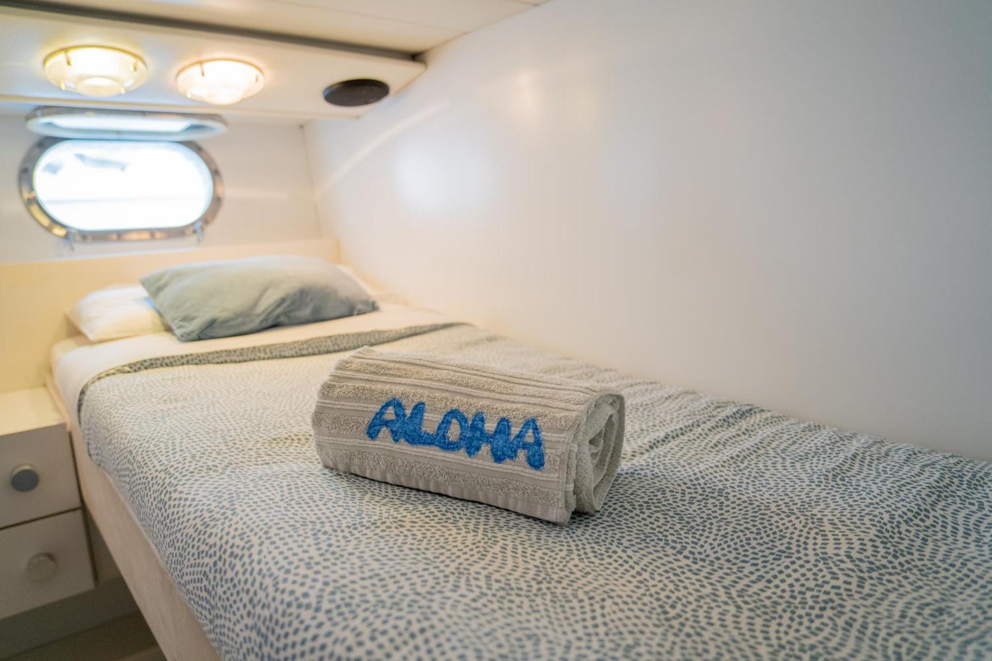ホテル Boat Aloha サン・アドリア・デ・ベソス エクステリア 写真