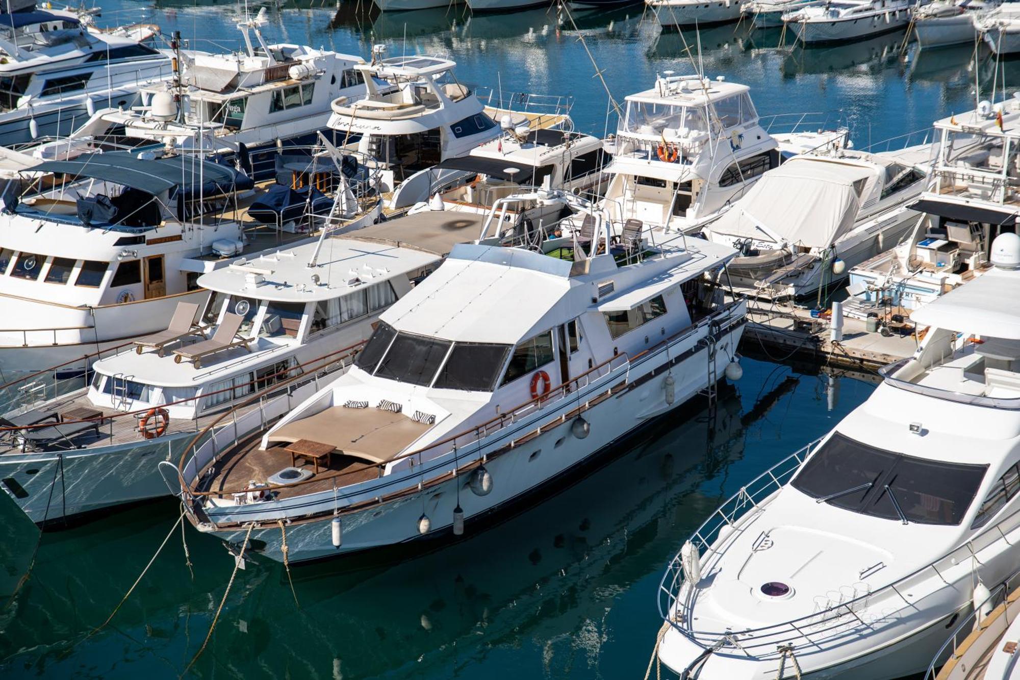 ホテル Boat Aloha サン・アドリア・デ・ベソス エクステリア 写真